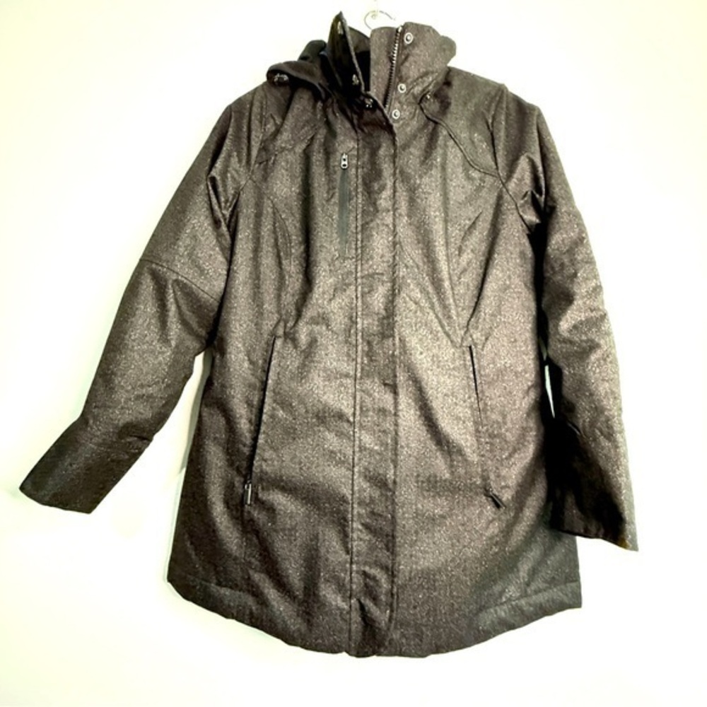 North End Sport Winter Hooded Jacket w/multiple exterior/interior pockets. Sz M.